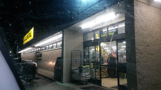 Discount Store «Dollar General», reviews and photos, 224 N Central Ave, Connersville, IN 47331, USA