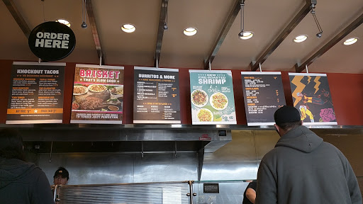 Mexican Restaurant «QDOBA Mexican Eats», reviews and photos, 6208 196th St SW #105, Lynnwood, WA 98036, USA