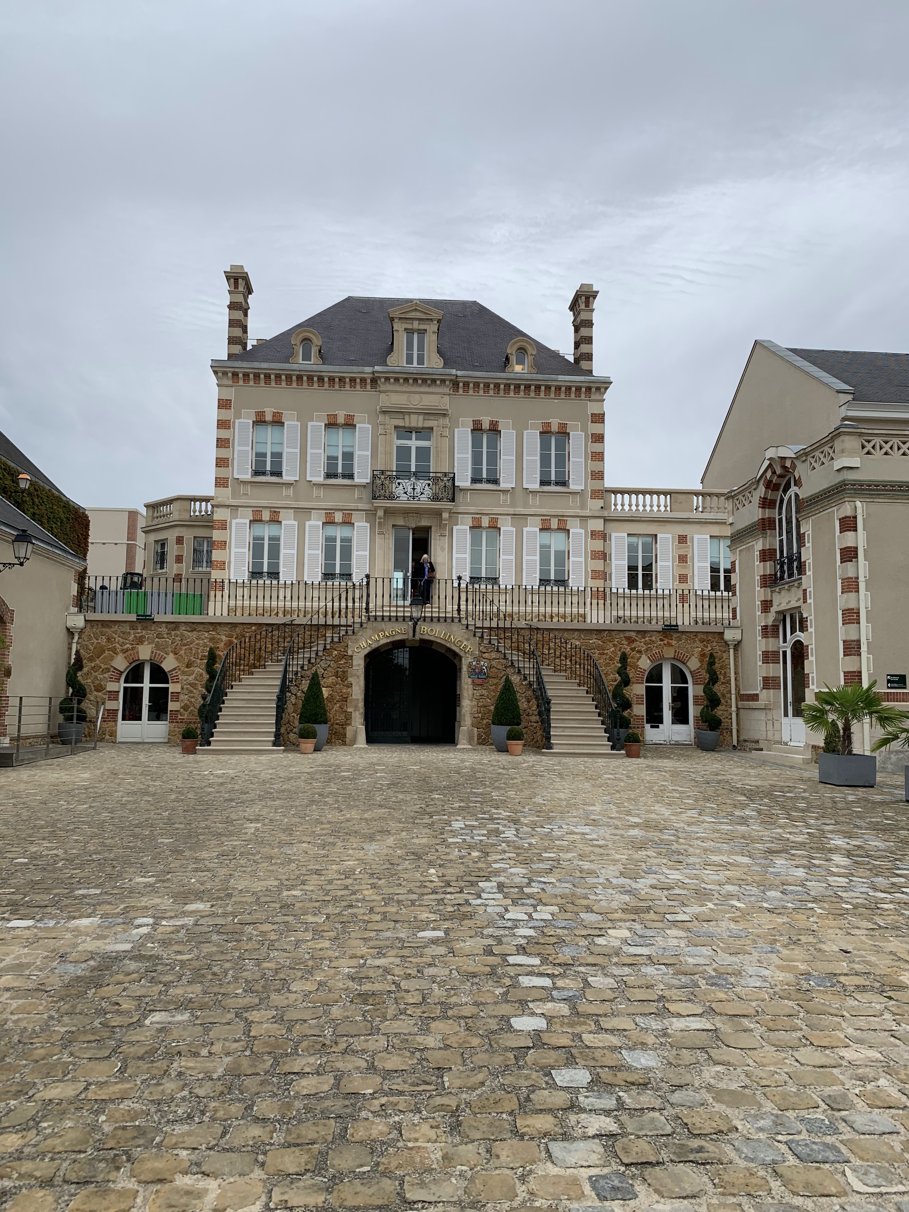 Photo n° 6 de l'avis de Laz.a fait le 07/10/2019 à 20:29