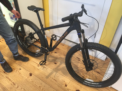 Bicycle Store «Reser Bicycle Outfitters», reviews and photos, 648 Monmouth St, Newport, KY 41071, USA