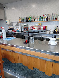 Bar Restaurant Gasolinera La Vinya S.L Av. de Lleida, 12, 25137 Corbins, Lleida, España