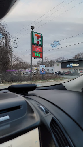 Convenience Store «7-Eleven», reviews and photos, 18750 Fuller Heights Rd, Triangle, VA 22172, USA