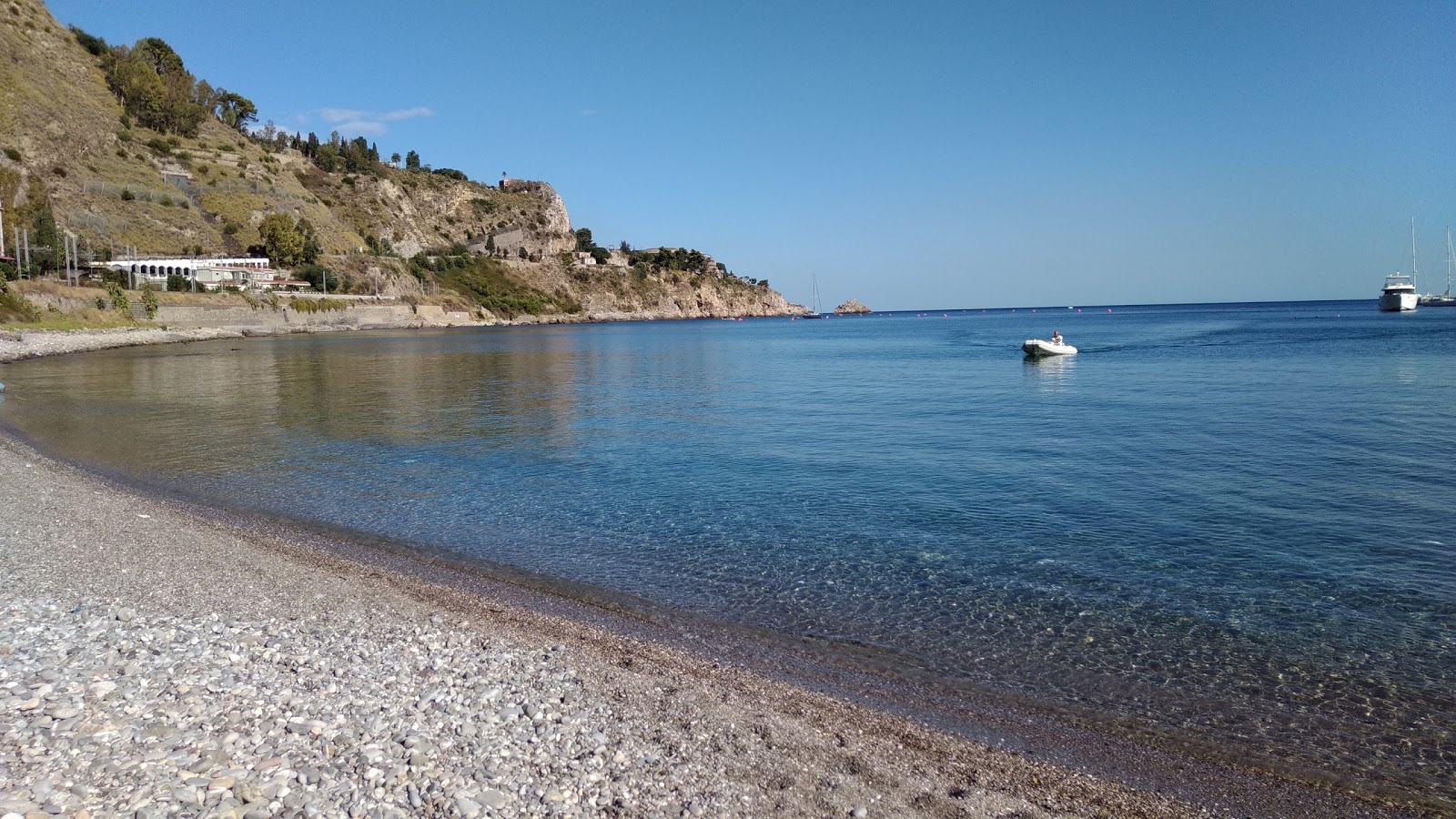 Villagonia beach'in fotoğrafı çakıl ile kum yüzey ile