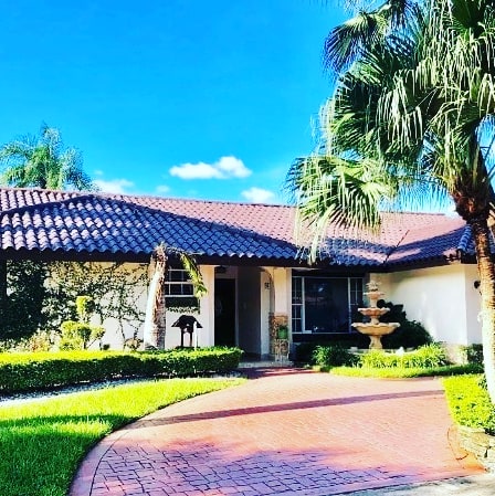 Real Estate Agency «Real Living First Service Realty - Miami Lakes Office», reviews and photos, 7900 NW 155th St #107, Hialeah, FL 33016, USA