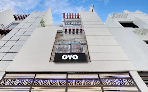 OYO Flagship Happy Home Stay image
