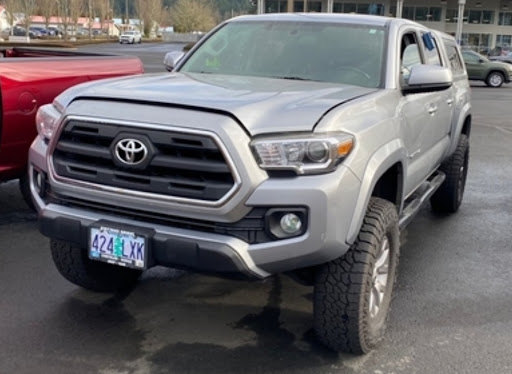 Used Car Dealer «Carson Cars», reviews and photos, 13806 WA-99, Lynnwood, WA 98087, USA