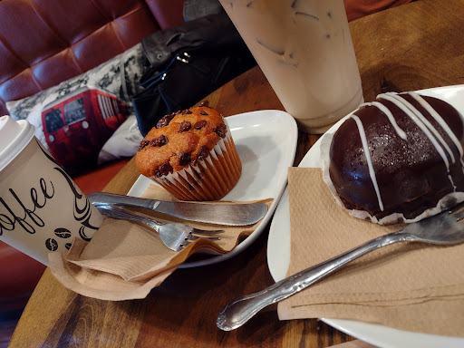 Coffee Shop «Broadway’s Pastry & Coffee Shop», reviews and photos, 258 W Broadway, Boston, MA 02127, USA