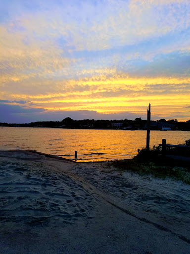 Liquor Store «Dewey Beach Liquors», reviews and photos, 1807 Coastal Hwy, Rehoboth Beach, DE 19971, USA