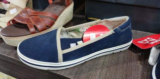 Stores to buy men's slippers Asuncion