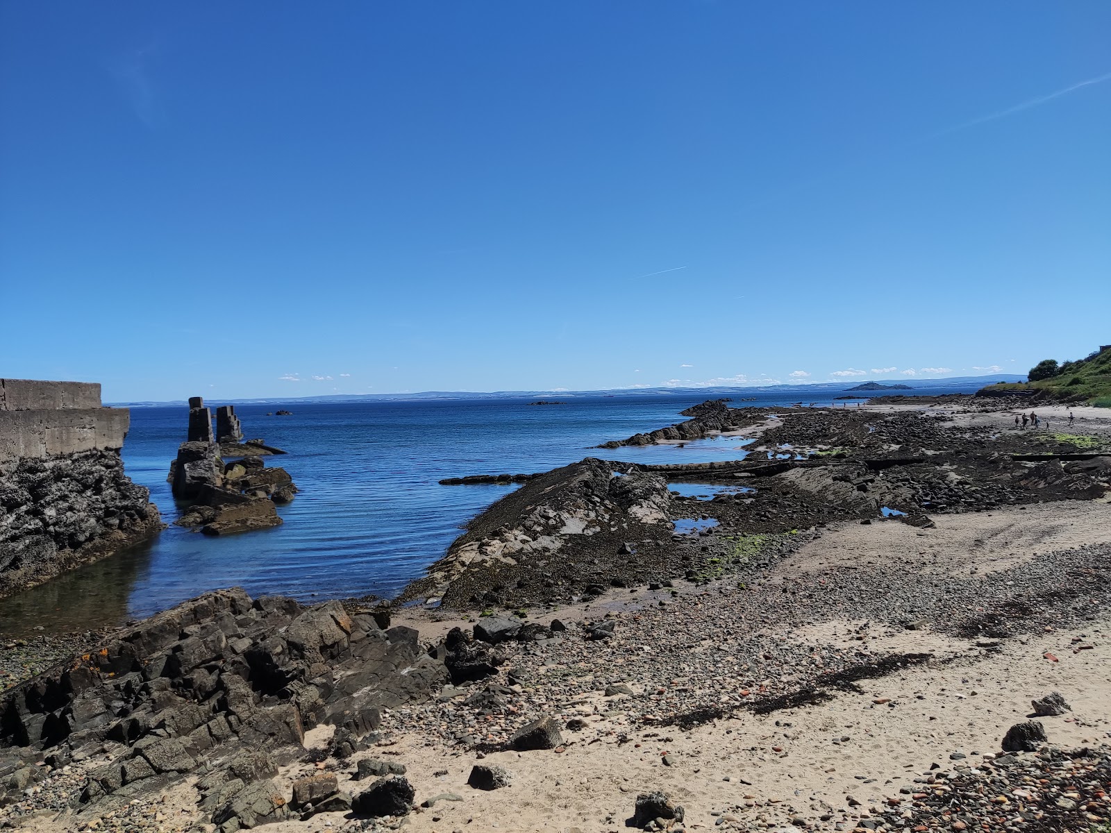 Fotografija Fife Coastal Path Beach z prostorna obala