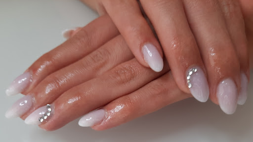 A Touch of Class Nails,Beauty and Reiki