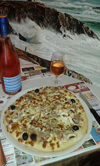 Pizza du Restaurant Aux Montécalvétiens à Château-Renault - n°4
