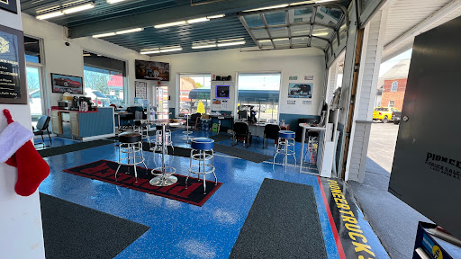 Used Car Dealer «Pioneer Truck Sales Inc», reviews and photos, 1642 W Henrietta Rd, Avon, NY 14414, USA