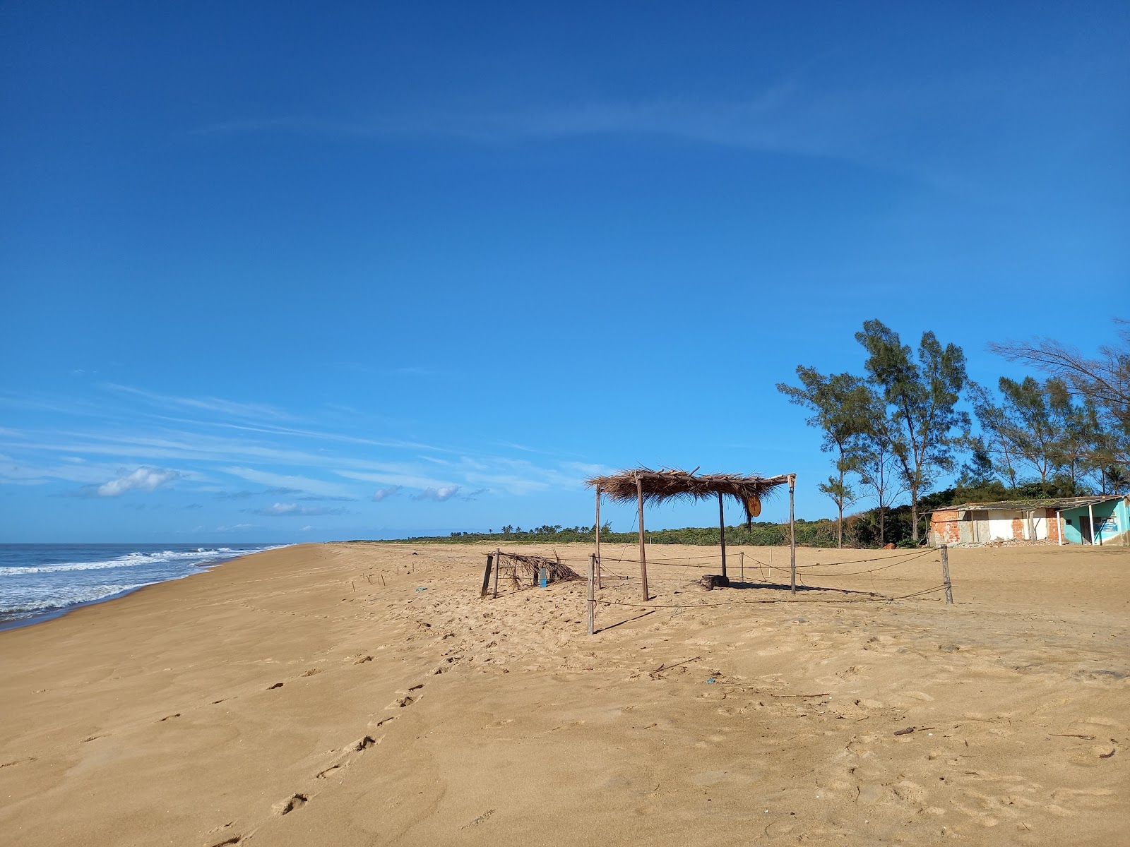Fotografija Plaža Povoacao z svetel pesek površino