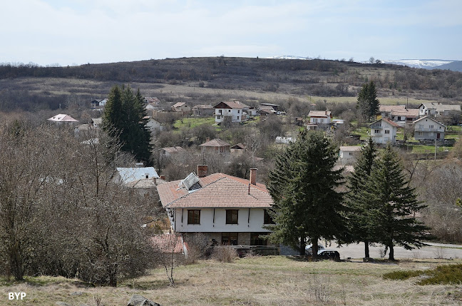 Хотел-механа Ярловци - Трън