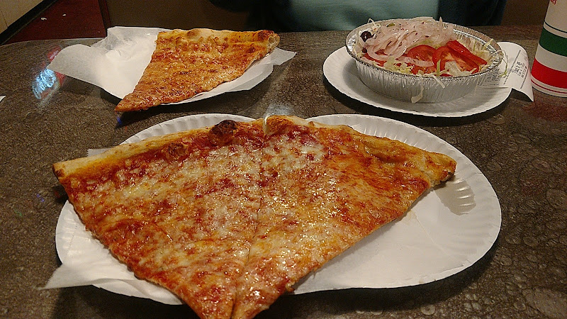 #1 best pizza place in St. Petersburg - Tobys Original Little Italy Pizza