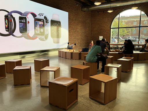 Computer Store «Apple Williamsburg», reviews and photos, 247 Bedford Ave, Brooklyn, NY 11211, USA
