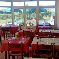 Atmosphère du Restaurant français Le Relais des Avaloirs à Boulay-les-Ifs - n°16