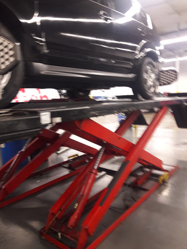 Auto Parts Store «Pep Boys Auto Parts & Service», reviews and photos, 14411 Hawthorne Blvd, Lawndale, CA 90260, USA