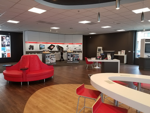 Cell Phone Store «Verizon», reviews and photos, 2500 W Moreland Rd, Willow Grove, PA 19090, USA
