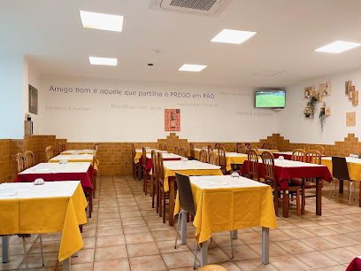 Café Avenida - Av. da República 300, 4430-198 Vila Nova de Gaia, Portugal