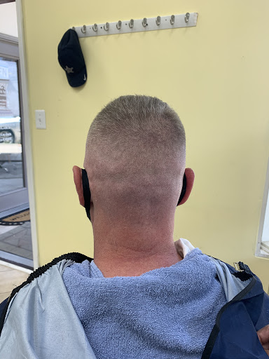 Barber Shop «Old Town Barber Shop», reviews and photos, 222 N Lee St # 2, Alexandria, VA 22314, USA