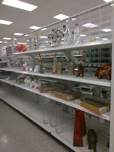 Clothing Store «Ross Dress for Less», reviews and photos, 1740 Santa Clara Dr, Roseville, CA 95661, USA