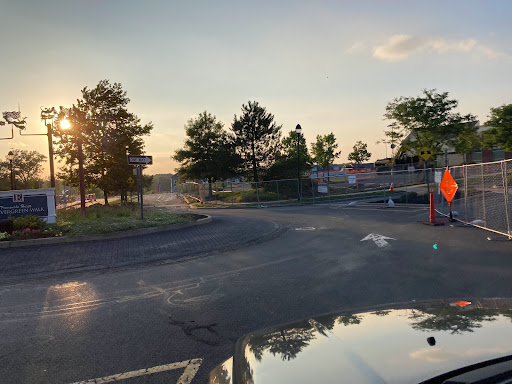 Shopping Mall «The Promenade Shops at Evergreen Walk», reviews and photos, 501 Evergreen Way #503, South Windsor, CT 06074, USA