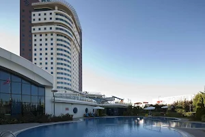 Dedeman Konya Hotel & Convention Center image