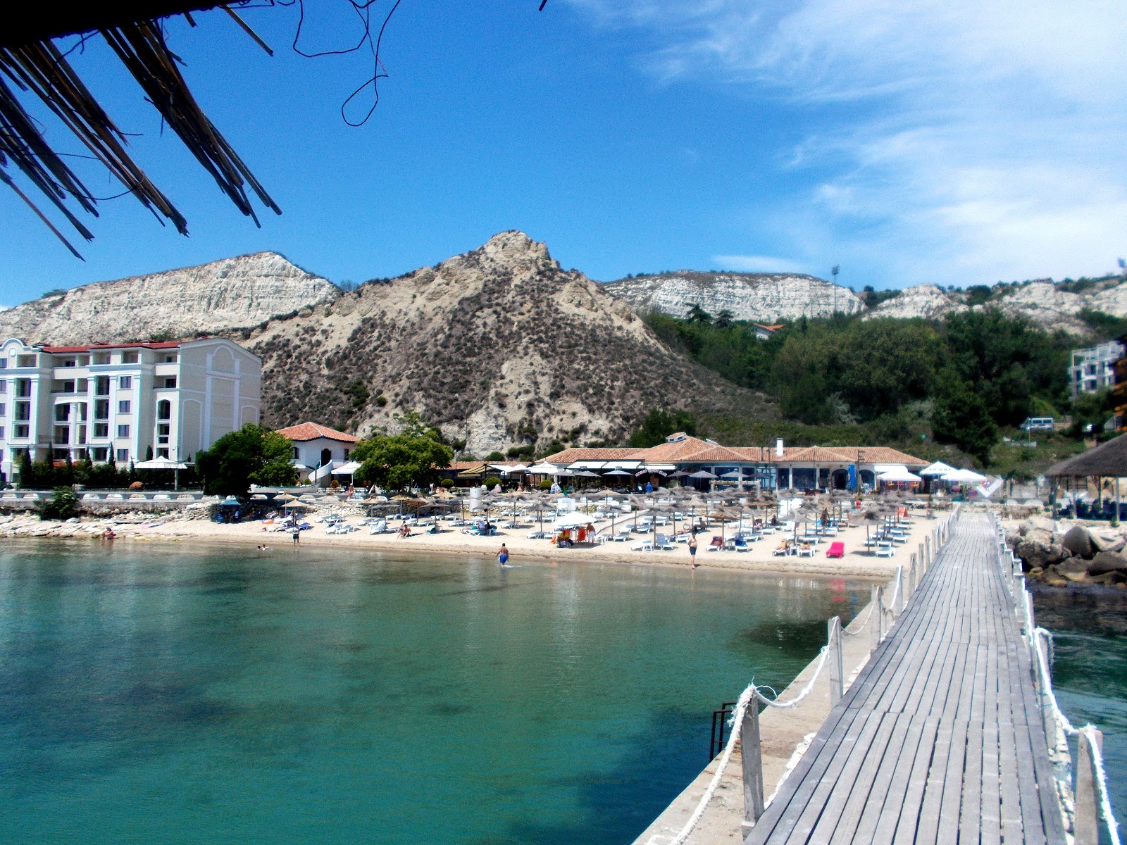 Foto von Nomad beach mit kleine bucht