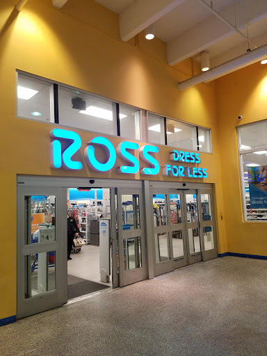 Shopping Mall «Fifth and Alton», reviews and photos, 1100 6th St, Miami Beach, FL 33139, USA