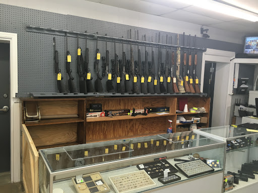 Pawn Shop «Port Royal Gun & Pawn II», reviews and photos, 2204 Mossy Oaks Rd, Port Royal, SC 29935, USA