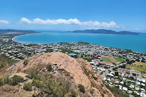 Hynes Lookout image