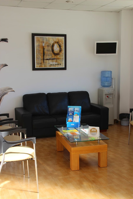سانتيدنت كلينيكا طب الأسنان-تشيست - Santident Clinica Dental-Cheste