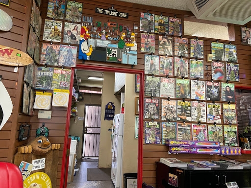 Tobacco Shop «Paraphernalia Boutique - Smoke Shop / Head Shop», reviews and photos, 4234 W Dunlap Ave, Phoenix, AZ 85051, USA