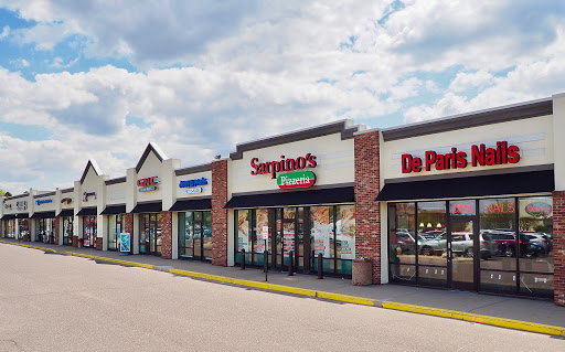 Signal Hills Shopping Center, 1225 S Robert St, West St Paul, MN 55118, USA, 