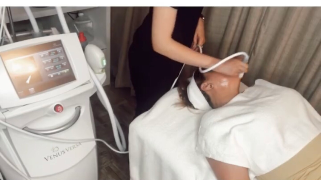 Skinrosse Spa 77055