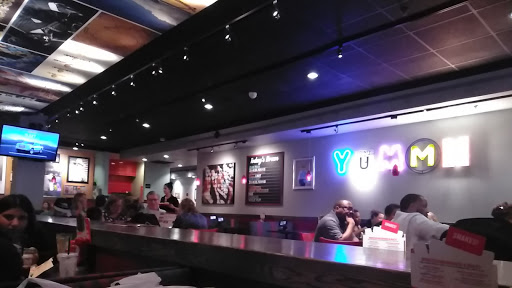 Red Robin Gourmet Burgers and Brews image