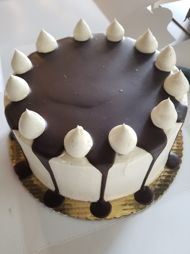 Cafe «Mad Hatter Cafe + Bakeshop», reviews and photos, 1802 W Main St, Durham, NC 27705, USA