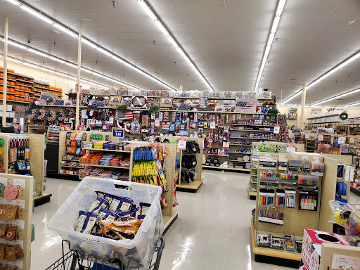 Craft Store «Hobby Lobby», reviews and photos, 255 W Roosevelt Rd, Lombard, IL 60148, USA