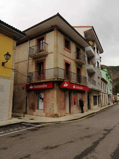 Oficina Banco Santander en Belmonte, Asturias