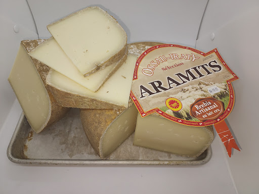 Wine Store «Blackbird Wine Shop», reviews and photos, 4323 NE Fremont St, Portland, OR 97213, USA