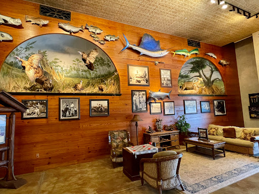 Sporting Goods Store «Bass Pro Shops», reviews and photos, 2250 SW Gatlin Blvd, Port St Lucie, FL 34953, USA