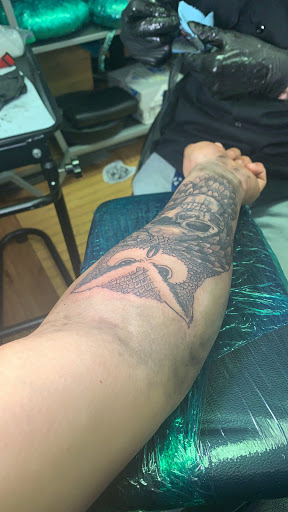 Tattoo Shop «Tattoo Addiction», reviews and photos, 2620 E Washington Ave, Madison, WI 53704, USA