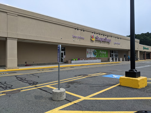 Grocery Store «Stop & Shop», reviews and photos, 209 N Main St, Andover, MA 01810, USA