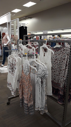 Department Store «Target», reviews and photos, 600 Chauvet Dr, Pittsburgh, PA 15275, USA
