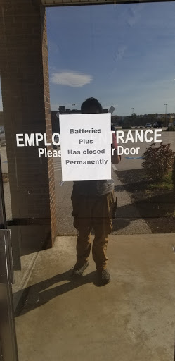 Car Battery Store «Batteries Plus Bulbs», reviews and photos, 11 Bangor Mall Blvd, Bangor, ME 04401, USA