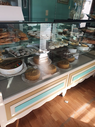 Opiniones de sucursal pasteleria y cafeteria Alvarez Carmona en La Serena - Cafetería