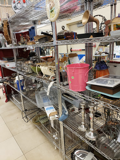 Thrift Store «Goodwill Stamford Store & Donation Station», reviews and photos, 587 Elm St, Stamford, CT 06902, USA