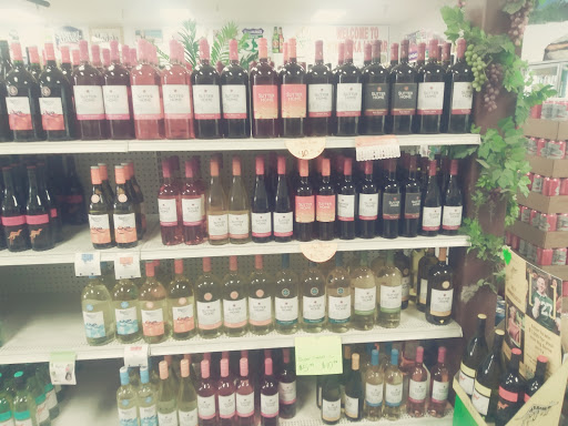 Liquor Store «Winnetka Liquor», reviews and photos, 3544 Winnetka Ave N, New Hope, MN 55427, USA